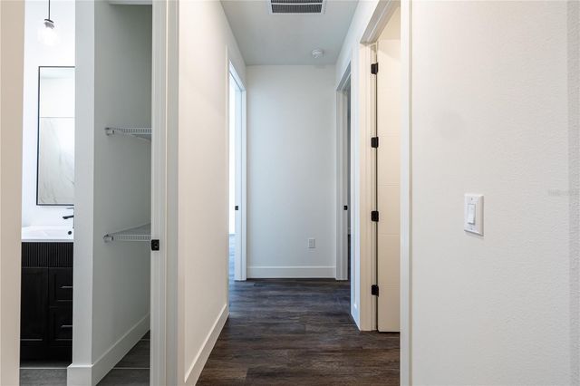 143 BARRINGTON AVENUE, Deland, FL 32724