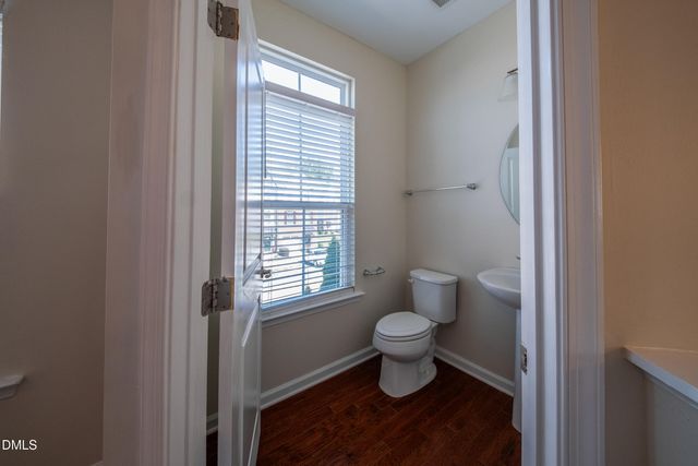 433 Berry Chase Way, Cary, NC 27519