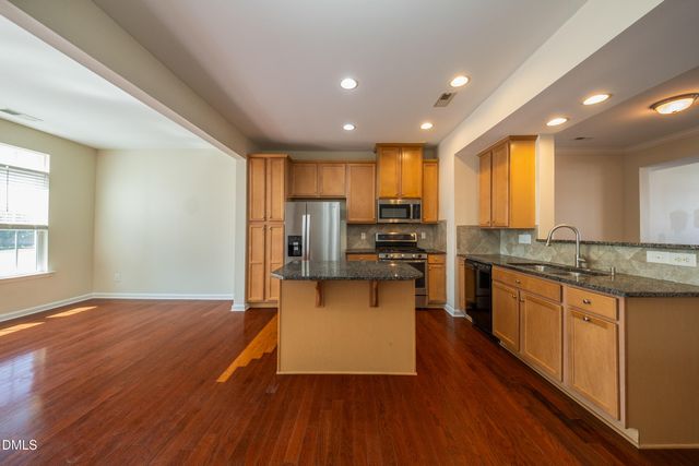 433 Berry Chase Way, Cary, NC 27519