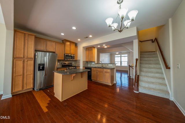 433 Berry Chase Way, Cary, NC 27519