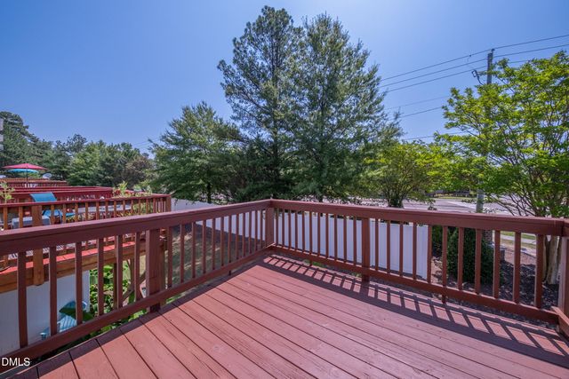 433 Berry Chase Way, Cary, NC 27519