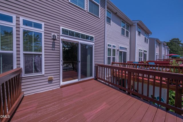 433 Berry Chase Way, Cary, NC 27519