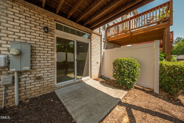 433 Berry Chase Way, Cary, NC 27519
