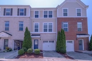 433 Berry Chase Way, Cary, NC 27519