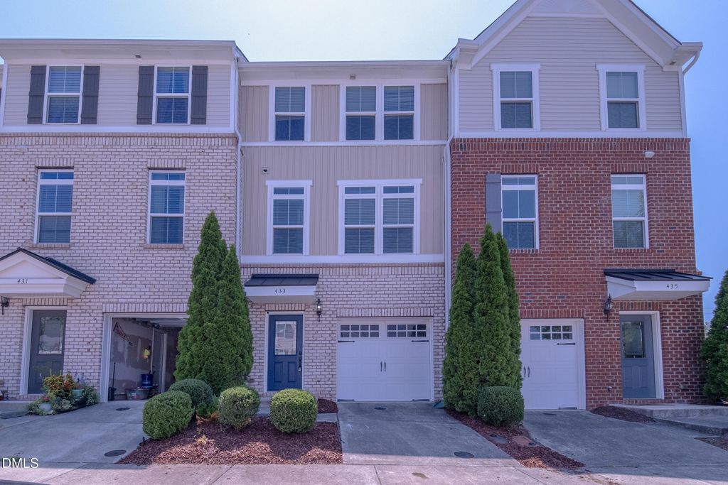 433 Berry Chase Way, Cary, NC 27519
