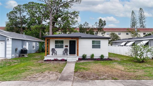 326 41ST AVENUE N, St Petersburg, FL 33703
