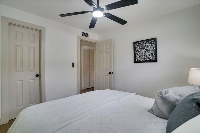 326 41ST AVENUE N, St Petersburg, FL 33703