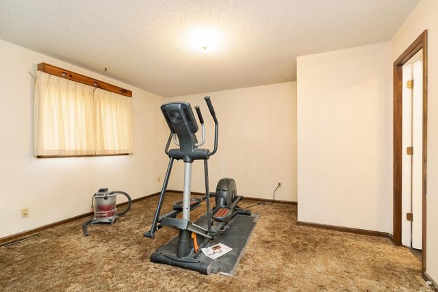 1209 Haas Circle, Manhattan, KS 66502