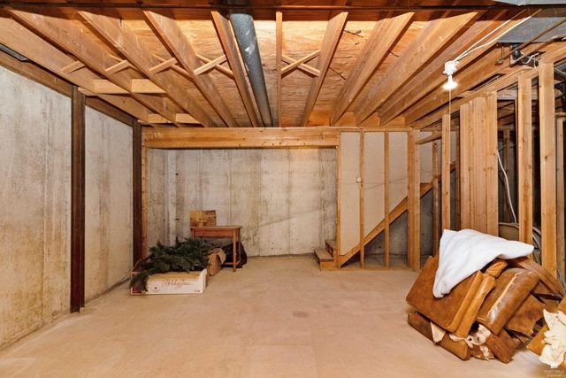 1209 Haas Circle, Manhattan, KS 66502