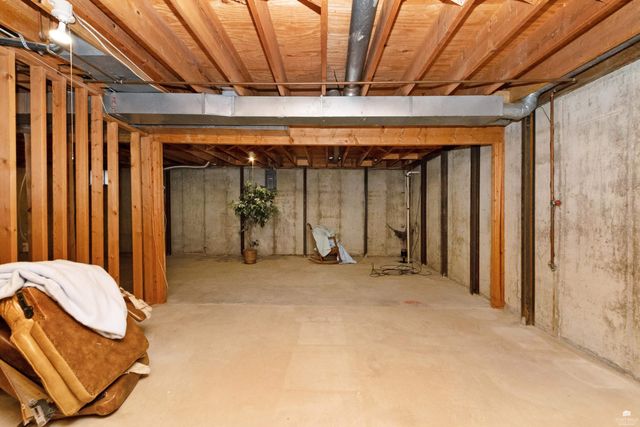 1209 Haas Circle, Manhattan, KS 66502