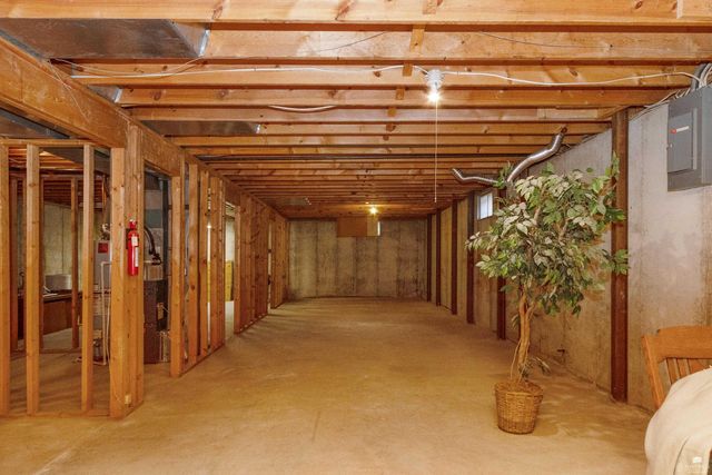 1209 Haas Circle, Manhattan, KS 66502