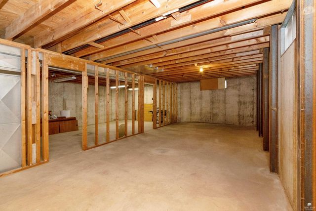 1209 Haas Circle, Manhattan, KS 66502