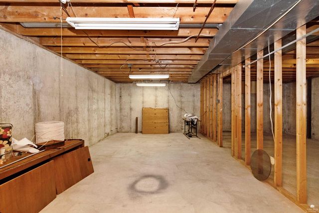 1209 Haas Circle, Manhattan, KS 66502