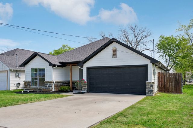 2605 Langford Street, Greenville, TX 75401