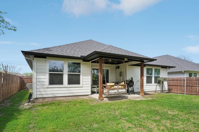 2605 Langford Street, Greenville, TX 75401