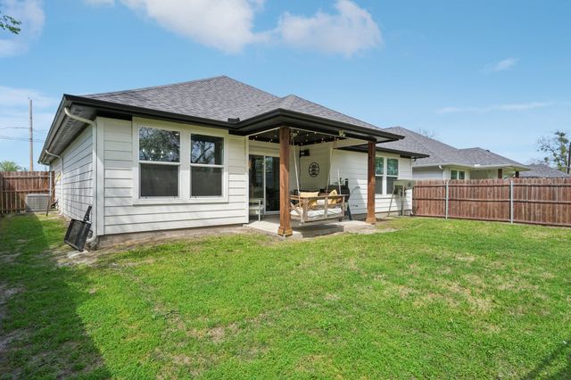 2605 Langford Street, Greenville, TX 75401