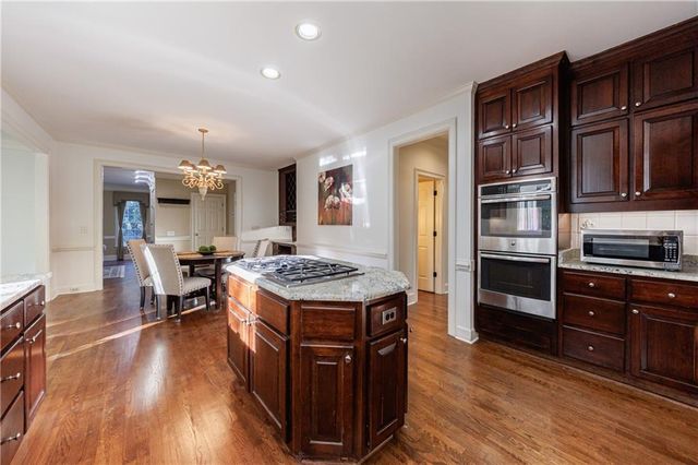 15 Vickwood NE Court, Marietta, GA 30068