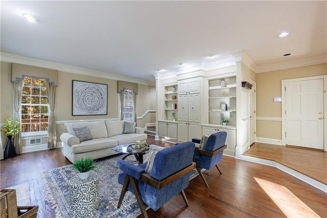 15 Vickwood NE Court, Marietta, GA 30068