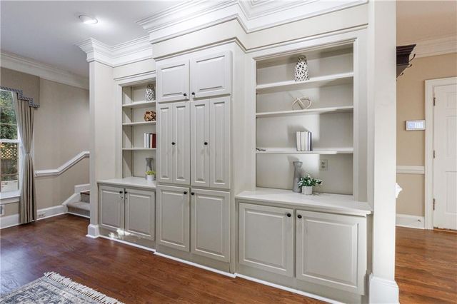 15 Vickwood NE Court, Marietta, GA 30068