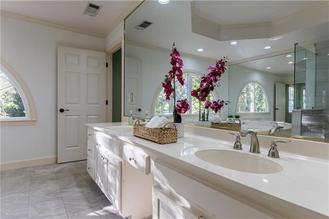 15 Vickwood NE Court, Marietta, GA 30068