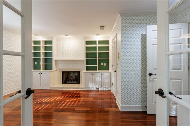 15 Vickwood NE Court, Marietta, GA 30068