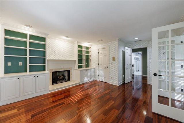 15 Vickwood NE Court, Marietta, GA 30068