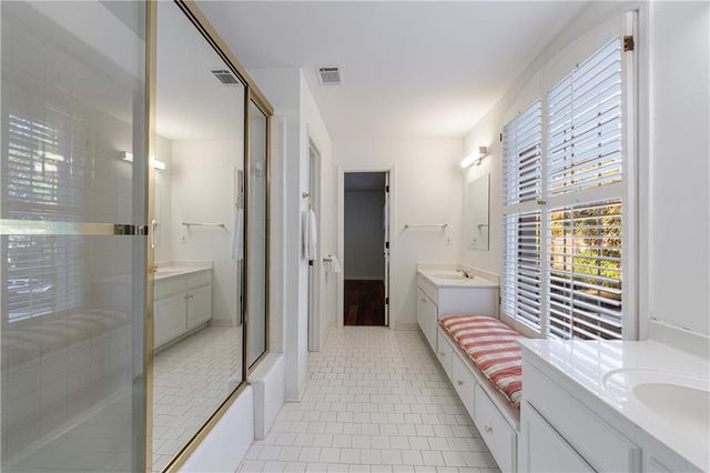 15 Vickwood NE Court, Marietta, GA 30068