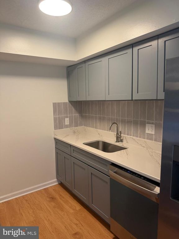 Image 15 of property listing at 7640 N ARBORY WAY #133, Laurel, MD 20707