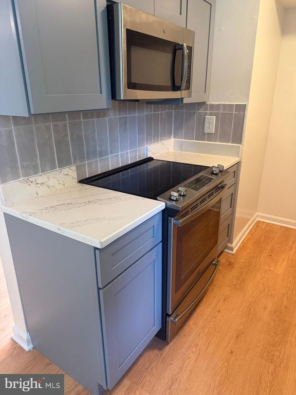 Image 16 of property listing at 7640 N ARBORY WAY #133, Laurel, MD 20707