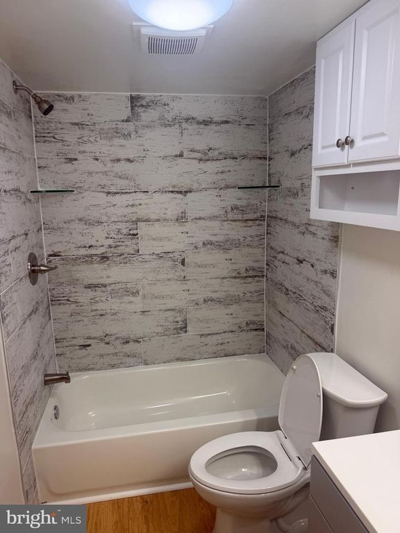 Image 35 of property listing at 7640 N ARBORY WAY #133, Laurel, MD 20707