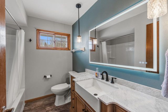 3975 Margolis DRIVE, West Bend, WI 53095