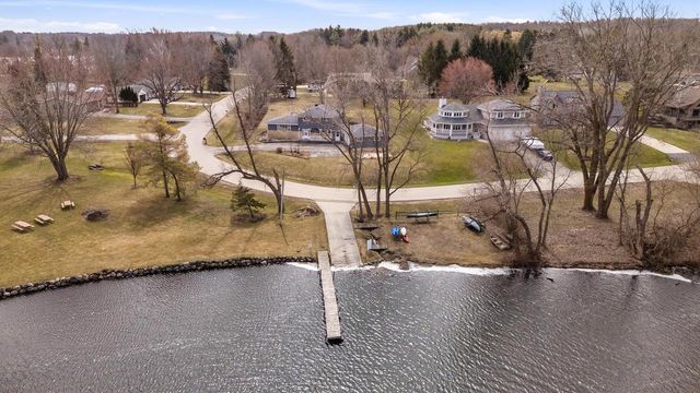 3975 Margolis DRIVE, West Bend, WI 53095