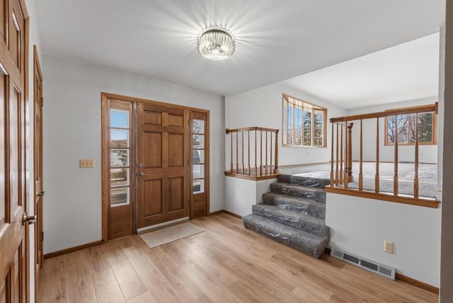 3975 Margolis DRIVE, West Bend, WI 53095