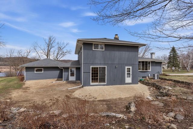 3975 Margolis DRIVE, West Bend, WI 53095