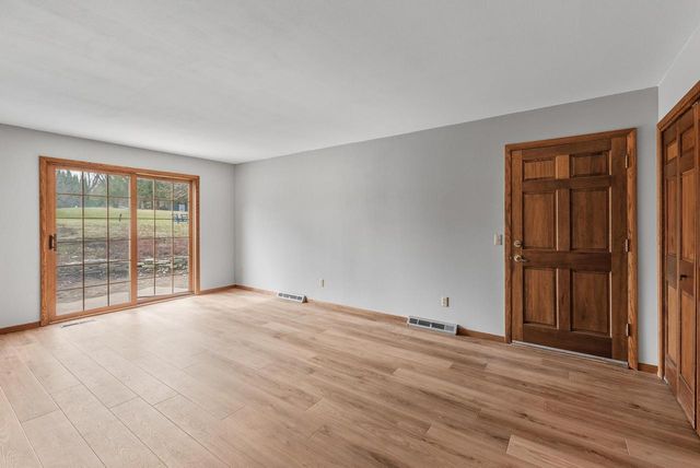 3975 Margolis DRIVE, West Bend, WI 53095