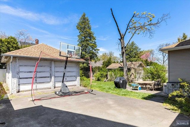182 Mortimer Avenue, Rutherford, NJ 07070
