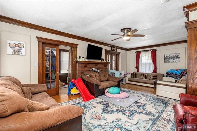 182 Mortimer Avenue, Rutherford, NJ 07070