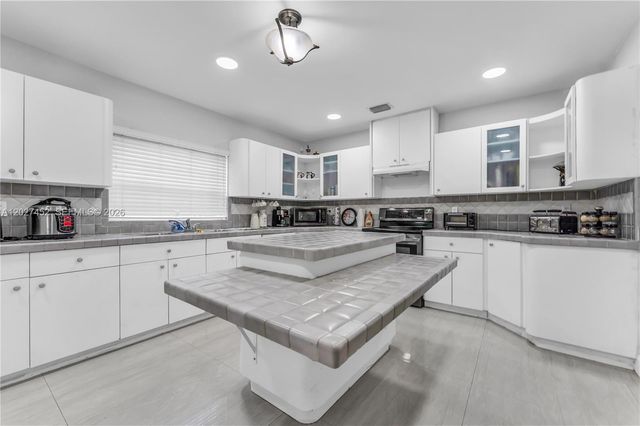 6284 SW 26th Street, Miami, FL 33155