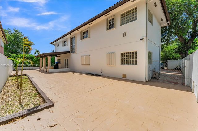 6284 SW 26th Street, Miami, FL 33155