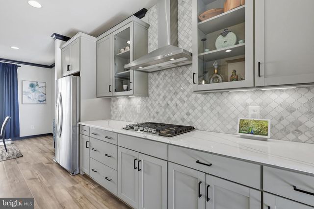 121 KINROSS LN, Fredericksburg, VA 22401