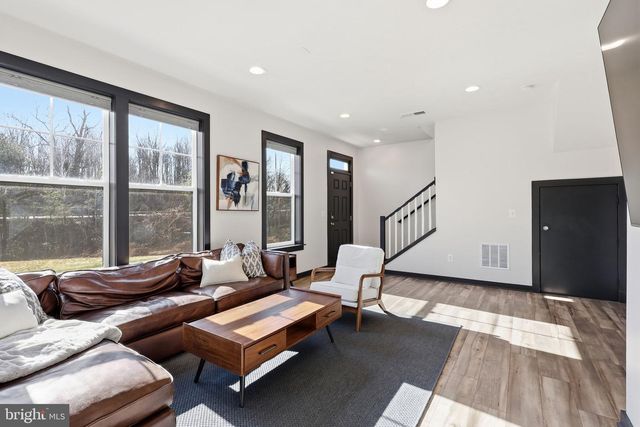 121 KINROSS LN, Fredericksburg, VA 22401