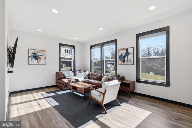 121 KINROSS LN, Fredericksburg, VA 22401