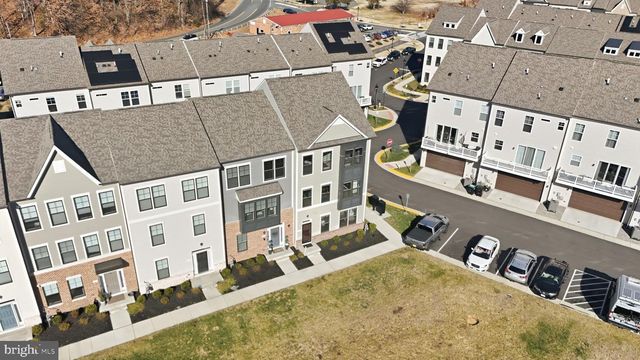 121 KINROSS LN, Fredericksburg, VA 22401