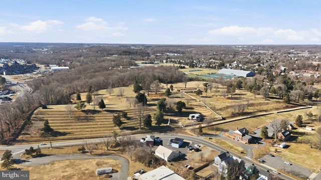 121 KINROSS LN, Fredericksburg, VA 22401