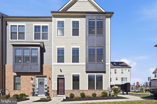 121 KINROSS LN, Fredericksburg, VA 22401