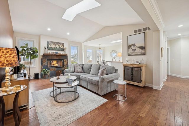 522 Bridgewater CIRCLE, Williams Bay, WI 53191