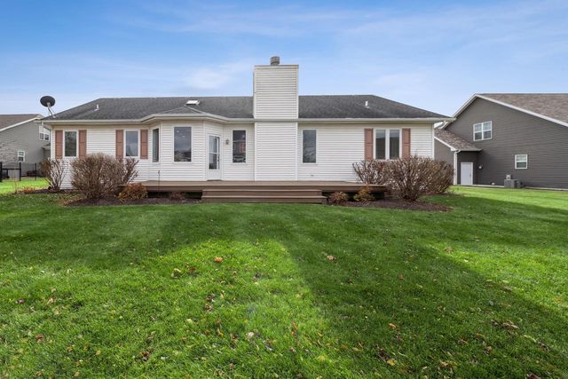 522 Bridgewater CIRCLE, Williams Bay, WI 53191