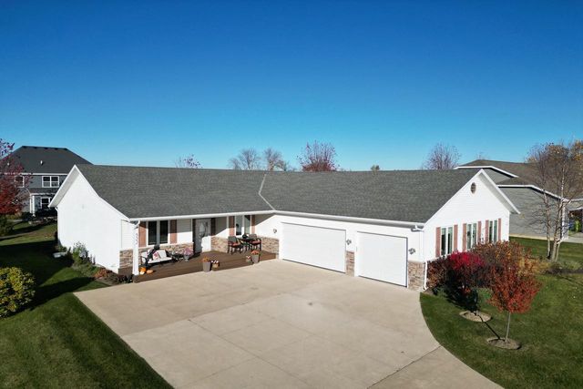 522 Bridgewater CIRCLE, Williams Bay, WI 53191