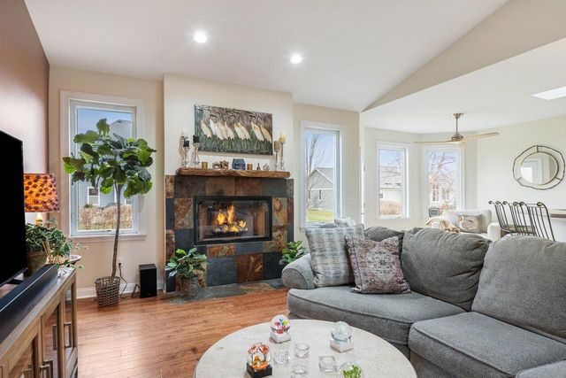 522 Bridgewater CIRCLE, Williams Bay, WI 53191