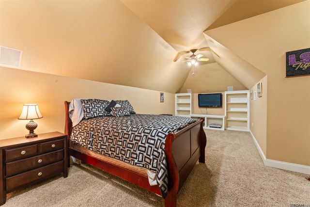 37276 Renaissance Dr, Prairieville, LA 70769